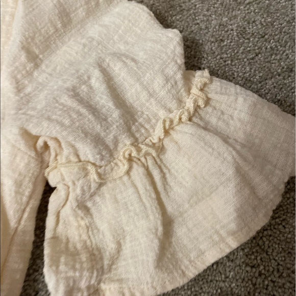 Favlux cream ruffle dress - Picture 2 of 4